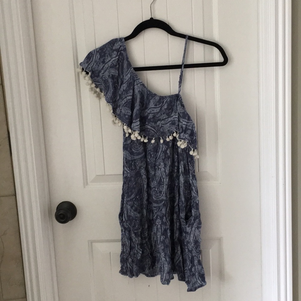 3/$20 One shoulder pocket dress